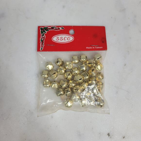 SSCO Bulk Diy Jingle Bells For Christmas Festival Deco Gold Craft Bells - Picture 1 of 12
